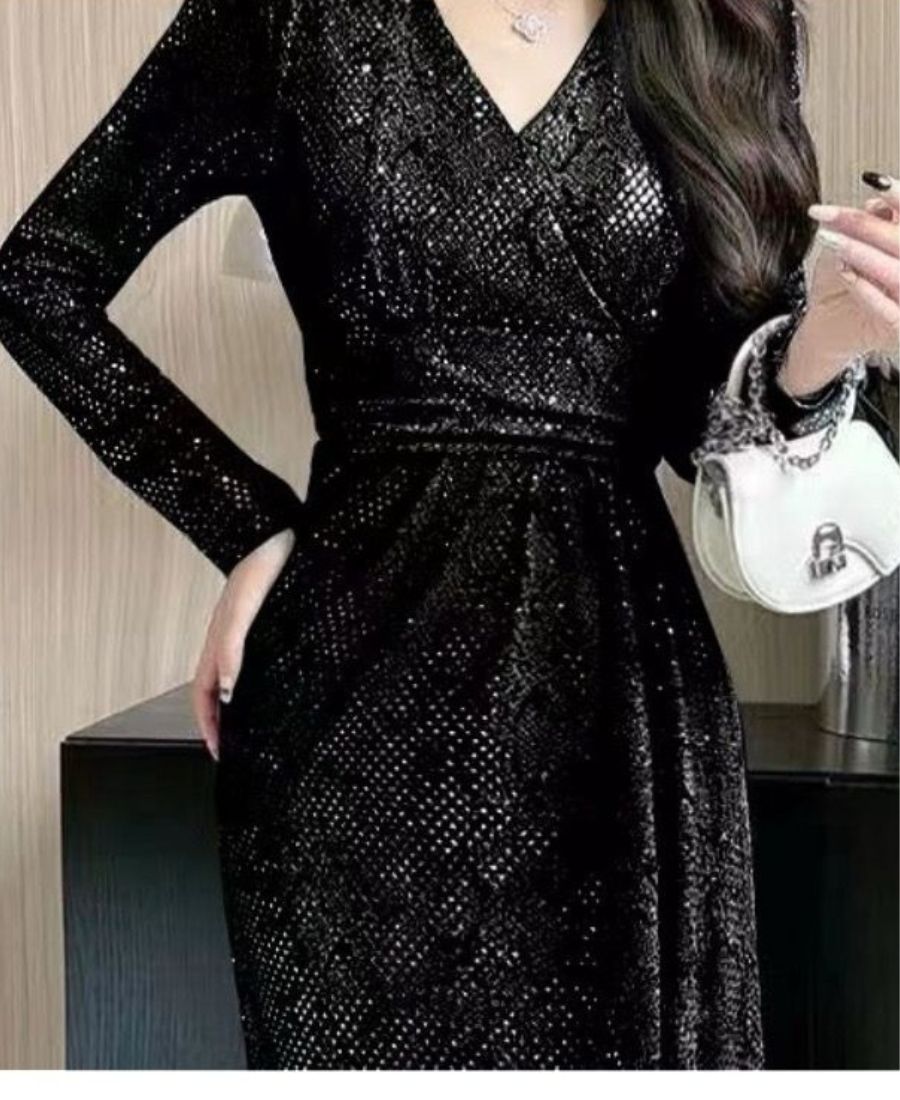 Black Long sleeve V-neck Heavy Sequins Fashion Irregular
